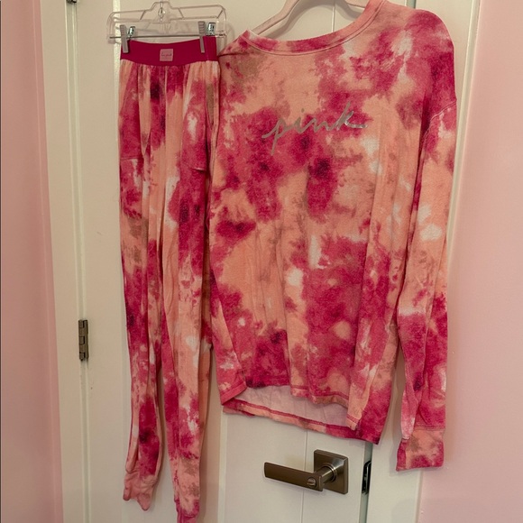 PINK Victoria's Secret Other - Victoria’s Secret PINK Tie-Dye Pajamas